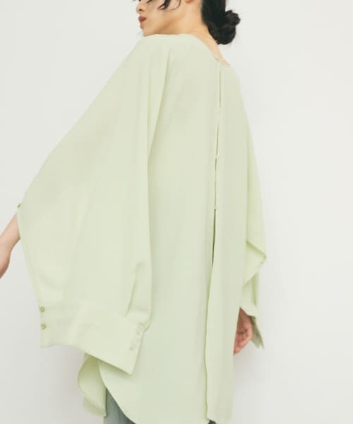 KBF(ケイビーエフ)の「2WAYスリットスリーブチュニック(チュニック・レディース・オフホワイト/ブラック/グリーン・ONE)」の18枚目の写真