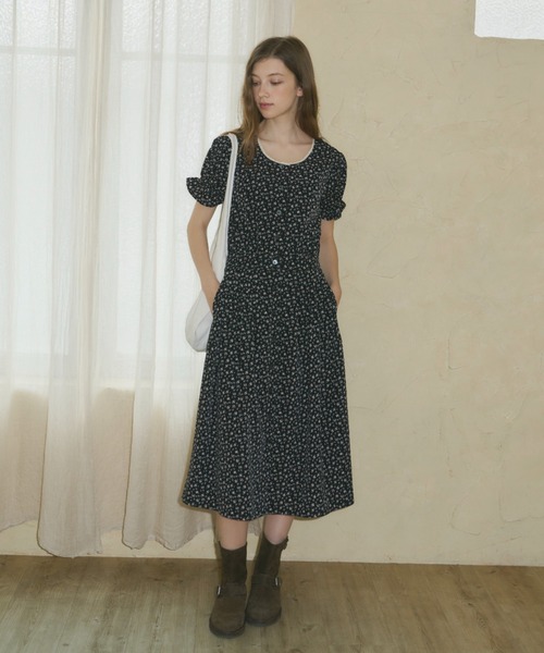 GIUNON（ジウノン）の「front open flower dress / フロントオープンフラワードレス（ワンピース・レディース・ブラック・FREE）」の2枚目の写真