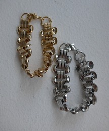 et.UNiVER（エトユニベール）の「Antique volumy blacelet（ブレスレット）」