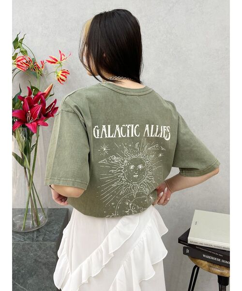 EVRIS(エヴリス)の「ヴィンテージライクSUNNY BIG Tシャツ(Tシャツ/カットソー・レディース・ホワイト/カーキ/ブラック・FREE)」の2枚目の写真