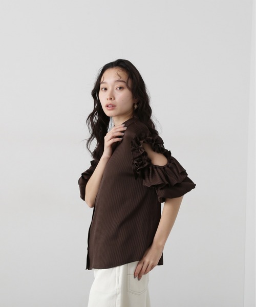 N.(N. Natural Beauty Basic)(エヌエヌナチュラルビューティーベーシック)の「ラッフルスリーブブラウス(シャツ/ブラウス・レディース・オフホワイト/ブルー/ブラウン・MEDIUM)」の17枚目の写真