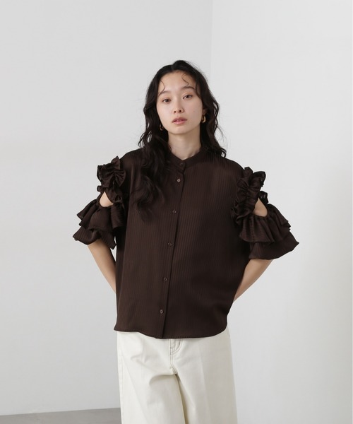 N.(N. Natural Beauty Basic)(エヌエヌナチュラルビューティーベーシック)の「ラッフルスリーブブラウス(シャツ/ブラウス・レディース・オフホワイト/ブルー/ブラウン・MEDIUM)」の21枚目の写真