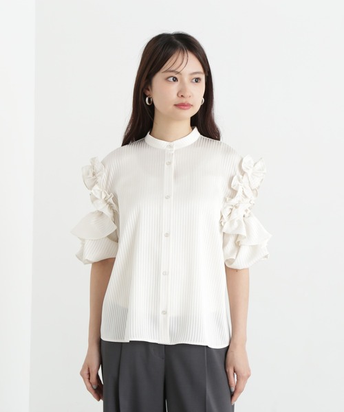 N.(N. Natural Beauty Basic)(エヌエヌナチュラルビューティーベーシック)の「ラッフルスリーブブラウス(シャツ/ブラウス・レディース・オフホワイト/ブルー/ブラウン・MEDIUM)」の10枚目の写真