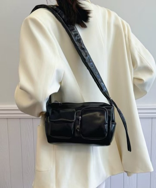 セール】Chiina / 2wayエナメルミニショルダーバッグ