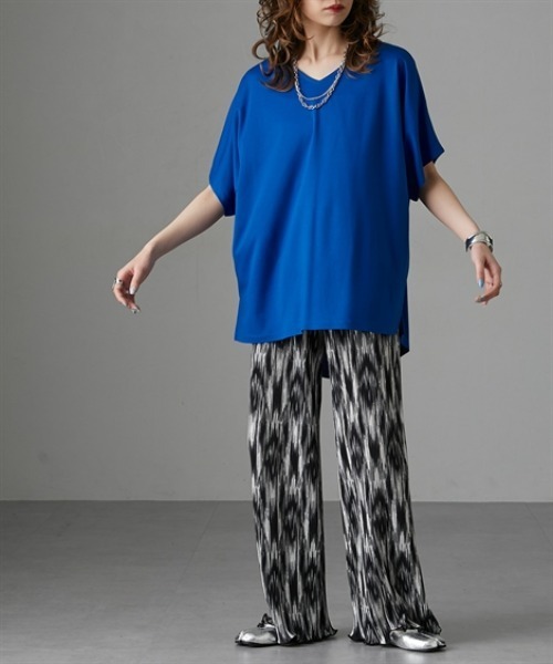 Soiunique（スワユニーク）の「【接触冷感】ゆったりＶネック半袖Ｔシャツ［Soiunique］（Tシャツ/カットソー・レディース・カーキ/ネイビー/ブルー・S～Ｍ/L～LL）」の11枚目の写真