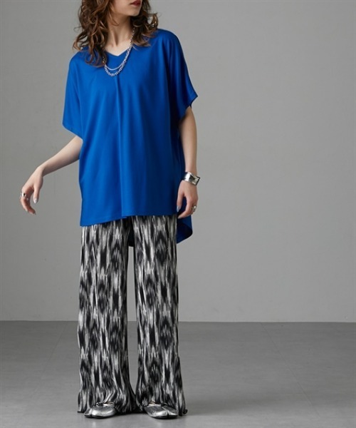 Soiunique（スワユニーク）の「【接触冷感】ゆったりＶネック半袖Ｔシャツ［Soiunique］（Tシャツ/カットソー・レディース・カーキ/ネイビー/ブルー・S～Ｍ/L～LL）」の14枚目の写真