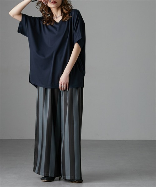 Soiunique（スワユニーク）の「【接触冷感】ゆったりＶネック半袖Ｔシャツ［Soiunique］（Tシャツ/カットソー・レディース・カーキ/ネイビー/ブルー・S～Ｍ/L～LL）」の21枚目の写真