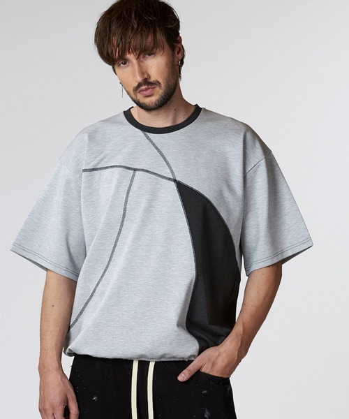 NO ID.(ノーアイディ)の「【NO ID.】Round Changing Big Pullover / ラウンド チェンジング ビッグ プルオーバー(Tシャツ/カットソー・メンズ・グレー/ブラック/ホワイト・ONE SIZE)」の5枚目の写真