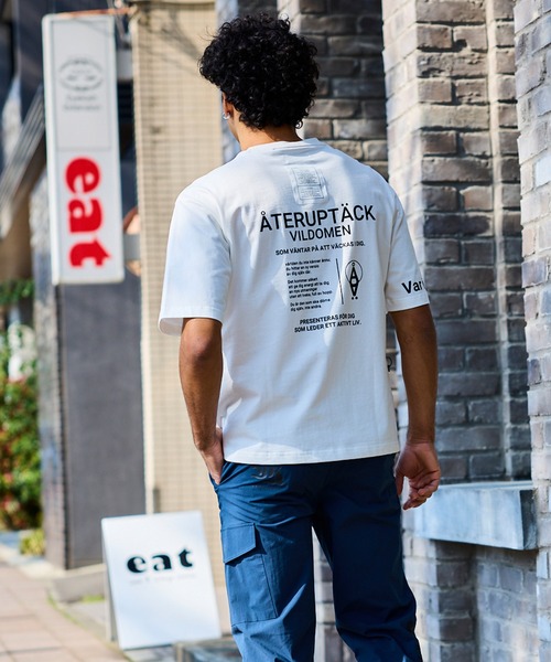 VIRTUOUS(バーチャス)の「【VIRTUOUS/バーチャス】サイドポケットバッグプリント半袖Tシャツ(Tシャツ/カットソー・メンズ・ホワイト/ブラック・X-LARGE/LARGE/MEDIUM)」の6枚目の写真