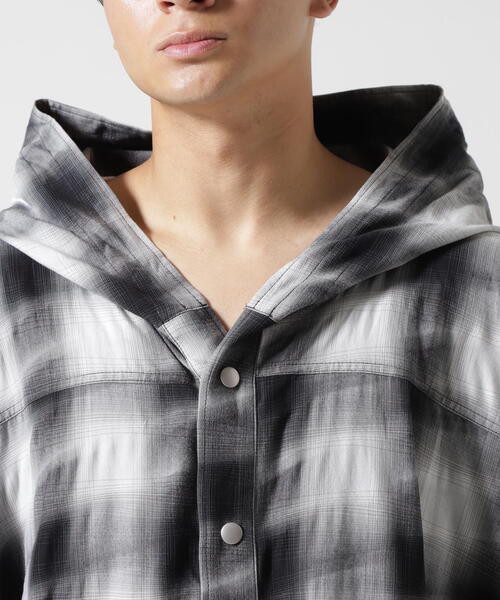 ROYAL FLASH（ロイヤルフラッシュ）の「A.F ARTEFACT/エーエフ・アーティファクト/Yoroke Check Hoodie Shirt（シャツ/ブラウス・メンズ・ブラック・2/3）」の2枚目の写真