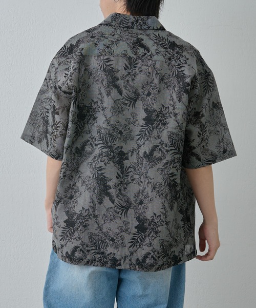 COLONY 2139（コロニートゥーワンスリーナイン）の「アーティフラワー半袖シャツ（シャツ/ブラウス・メンズ・ホワイト/ブラック・MEDIUM/LARGE）」の9枚目の写真