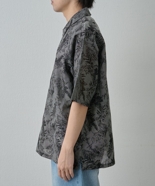 COLONY 2139（コロニートゥーワンスリーナイン）の「アーティフラワー半袖シャツ（シャツ/ブラウス・メンズ・ホワイト/ブラック・MEDIUM/LARGE）」の20枚目の写真