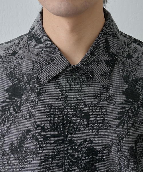 COLONY 2139（コロニートゥーワンスリーナイン）の「アーティフラワー半袖シャツ（シャツ/ブラウス・メンズ・ホワイト/ブラック・MEDIUM/LARGE）」の22枚目の写真