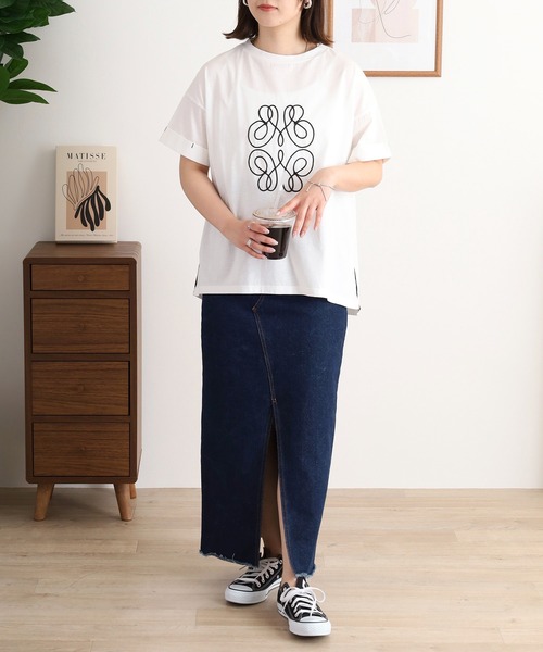 Anna Nicola(アンナニコラ)の「Anna Nicola モチーフ刺繍半袖Tシャツ(Tシャツ/カットソー・レディース・グレイッシュベージュ/ブラック/オフホワイト・38)」の7枚目の写真