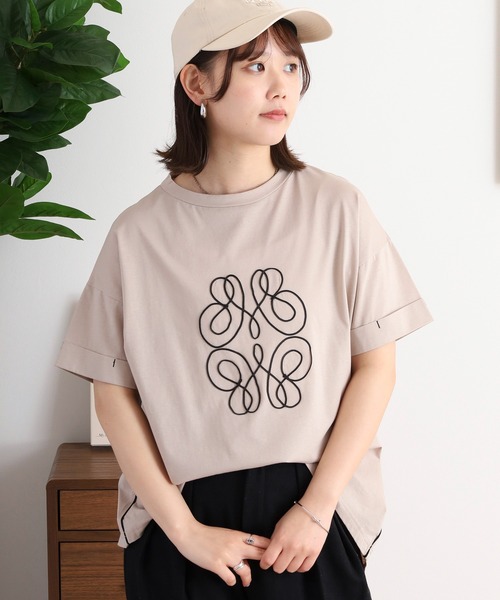Anna Nicola(アンナニコラ)の「Anna Nicola モチーフ刺繍半袖Tシャツ(Tシャツ/カットソー・レディース・グレイッシュベージュ/ブラック/オフホワイト・38)」の13枚目の写真