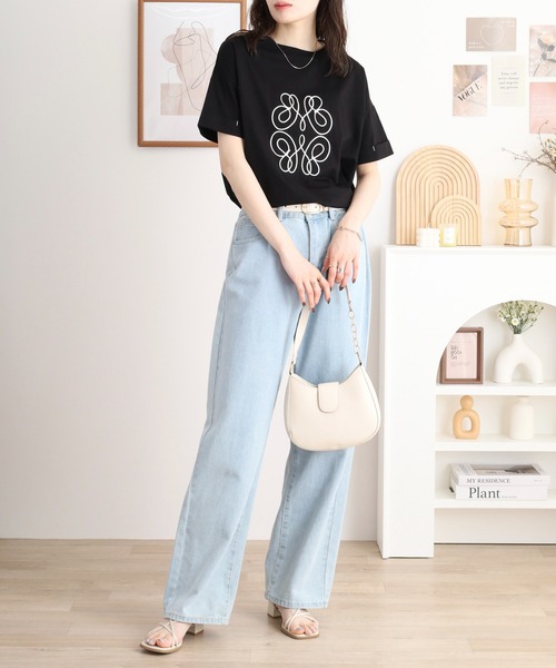 Anna Nicola(アンナニコラ)の「Anna Nicola モチーフ刺繍半袖Tシャツ(Tシャツ/カットソー・レディース・グレイッシュベージュ/ブラック/オフホワイト・38)」の11枚目の写真