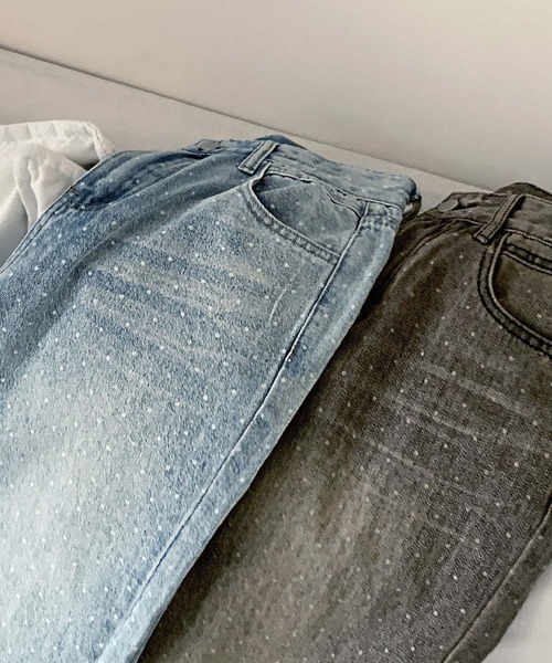 LOWO（ロワ）の「ドット柄裾フレアデニムパンツ（デニムパンツ・レディース・グレー/ブルー・L/M/S）」の3枚目の写真