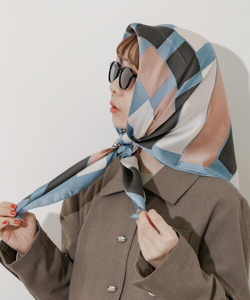 SMELLY（スメリー）の「アソートビッグスカーフ（バンダナ/スカーフ・レディース・グリーン/ネイビー/ブラック/カーキ/ブラウン/ブルー/ブルー系その他/ベージュ・-）」の14枚目の写真