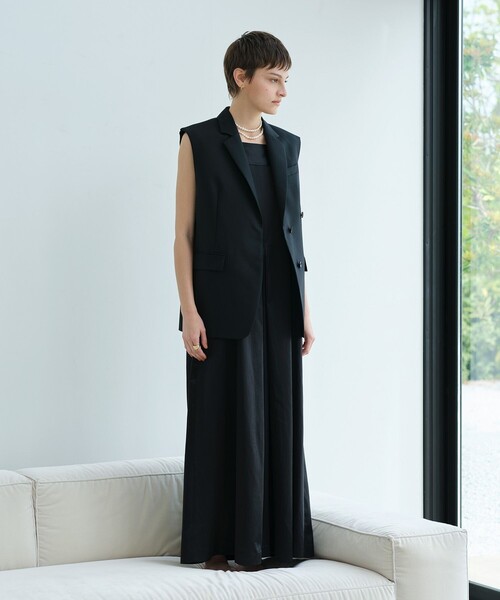 allureville(アルアバイル)の「ドビークロスフレアオールインワン(つなぎ/オールインワン・レディース・ブラック・1/2)」の3枚目の写真