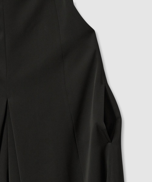 allureville(アルアバイル)の「ドビークロスフレアオールインワン(つなぎ/オールインワン・レディース・ブラック・1/2)」の13枚目の写真