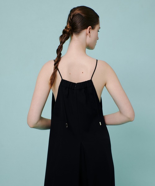 allureville(アルアバイル)の「ドビークロスフレアオールインワン(つなぎ/オールインワン・レディース・ブラック・1/2)」の18枚目の写真