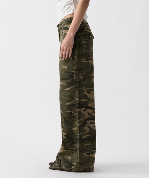 FOREVER 21（フォーエバー トゥエンティーワン）の「【2025SS】カモフラ柄ワイドパンツ（その他パンツ・レディース・カモフラージュ・SMALL/MEDIUM）」の5枚目の写真