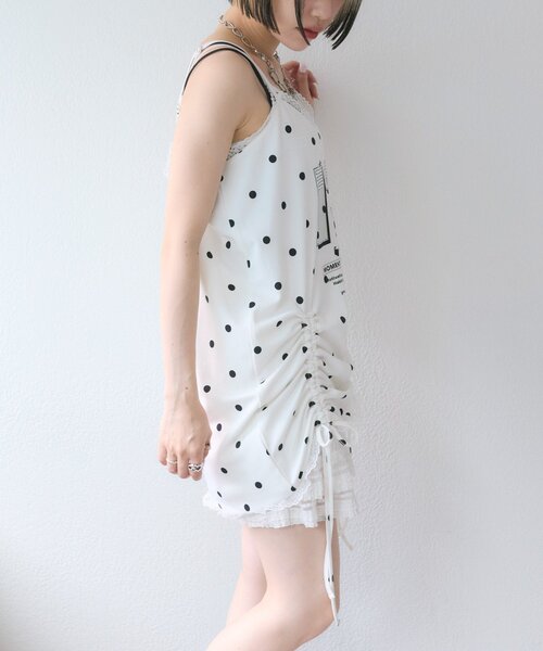 w closet（ダブルクローゼット）の「ドットロゴキャミワンピース（チュニック・レディース・ブラック/オフホワイト・FREE）」の8枚目の写真