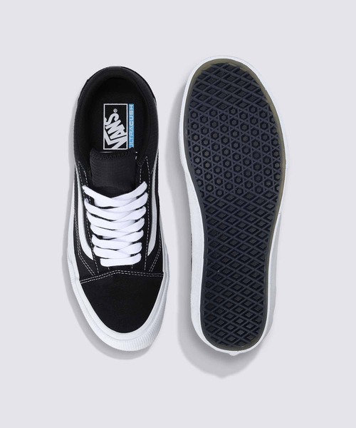 VANS（バンズ）の「オールドスクール GORE-TEX（スニーカー・メンズ・ブラック×ホワイト・11/6/8/10/9/8.5/7.5/5.5/12/9.5/10.5/11.5/6.5/5/7/4/4.5）」の6枚目の写真