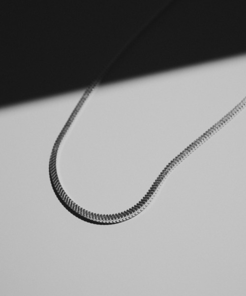 YArKA（ヤーカ）の「【YArKA/ヤーカ】quadrangular prism snake chain choker [qrhhu40] / 3D 四角スネークチェーンネックレス 40cm（ネックレス・メンズ・シルバー・FREE）」の9枚目の写真