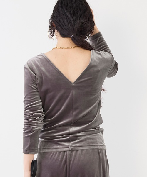 GREYCHORD（グレーコード）の「【GREYCHORD】ベロアロングスリーブトップス-PETRA（Tシャツ/カットソー・レディース・グレー/ベージュ・1）」の7枚目の写真