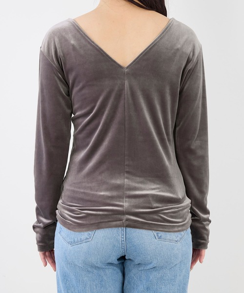 GREYCHORD（グレーコード）の「【GREYCHORD】ベロアロングスリーブトップス-PETRA（Tシャツ/カットソー・レディース・グレー/ベージュ・1）」の3枚目の写真