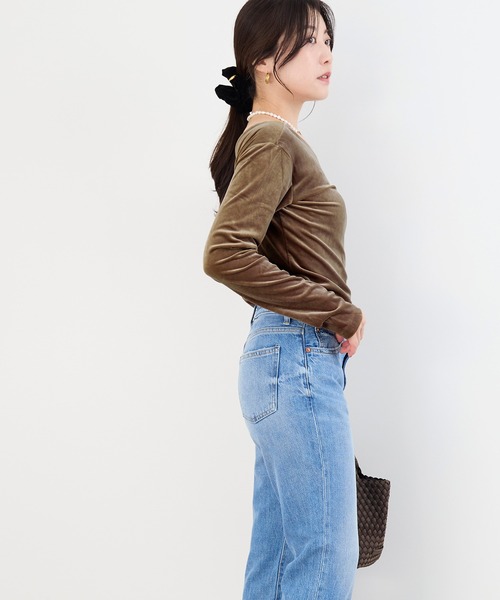 GREYCHORD（グレーコード）の「【GREYCHORD】ベロアロングスリーブトップス-PETRA（Tシャツ/カットソー・レディース・グレー/ベージュ・1）」の14枚目の写真