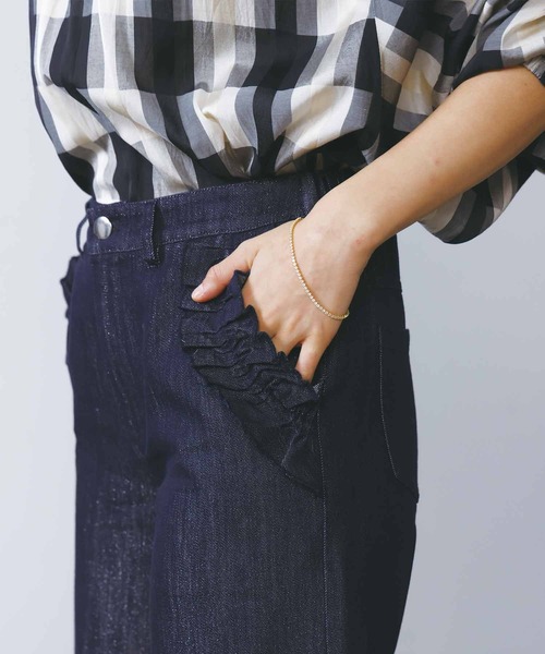 PICCIN(ピッチン)の「ポケットフリルラメデニムパンツ(デニムパンツ・レディース・ブルー・S/M)」の15枚目の写真