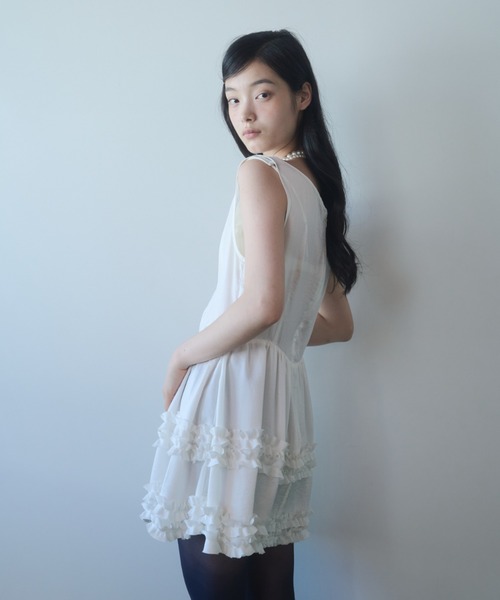 FEKETE（フェケテ）の「vintage satin mini frill dress / ヴィンテージサテンフリルミニワンピース（ワンピース・レディース・アイボリー/グレー・SMALL/LARGE/MEDIUM）」の18枚目の写真