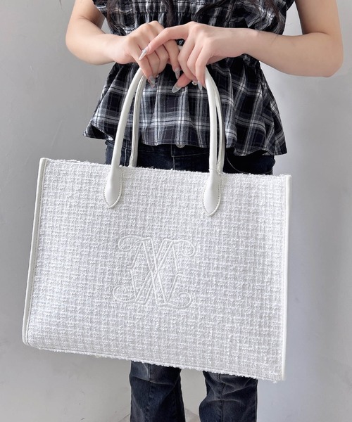 INGNI(イング)の「ロゴトートバッグ(トートバッグ・レディース・ホワイト×ブラック/ブラック系その他2/ホワイト系その他5・-)」の6枚目の写真