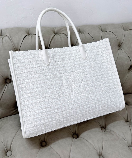 INGNI(イング)の「ロゴトートバッグ(トートバッグ・レディース・ホワイト×ブラック/ブラック系その他2/ホワイト系その他5・-)」の4枚目の写真