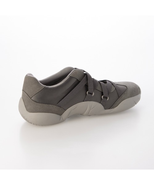 EVOL（イーボル）の「【S-LLサイズ展開・軽量】クロスストラップスニーカー IZ5890（スニーカー・レディース・グレー/レオパード/ブラック・M/S/LL/L）」の14枚目の写真