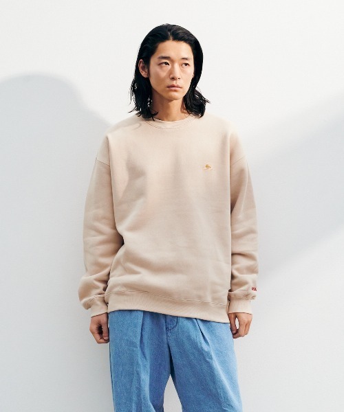 KELTY(ケルティ)の「ミニロゴクルーネックスウェット(スウェット・レディース・ベージュ/杢グレー/ブラック/ホワイト・S/MEDIUM/L/XL)」の4枚目の写真