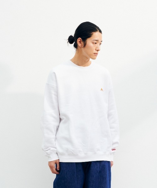 KELTY(ケルティ)の「ミニロゴクルーネックスウェット(スウェット・レディース・ベージュ/杢グレー/ブラック/ホワイト・S/MEDIUM/L/XL)」の14枚目の写真
