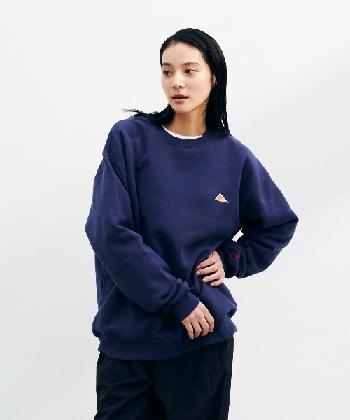 KELTY(ケルティ)の「ミニロゴクルーネックスウェット(スウェット・レディース・ベージュ/杢グレー/ブラック/ホワイト・S/MEDIUM/L/XL)」の20枚目の写真