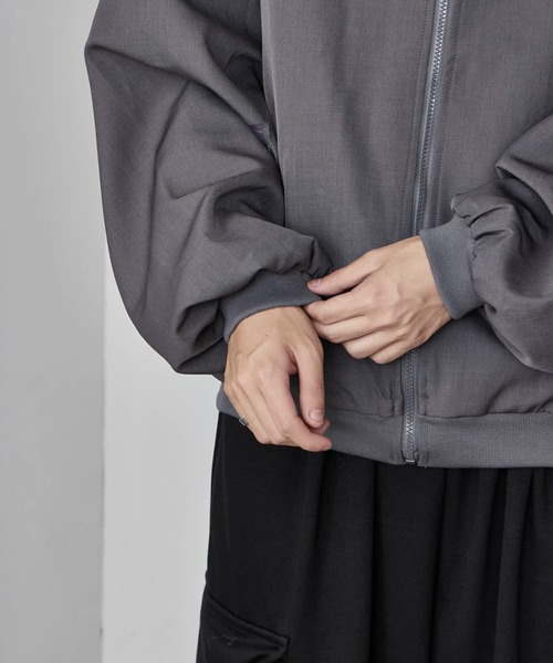 Theater code（シアターコード）の「Switching Full-Zip Blouson / 切り替え風 パッチワーク風 フルジップブルゾン 秋 秋服メンズ 2026年秋冬（ブルゾン・メンズ・ブラック/グレー・M/L）」の6枚目の写真