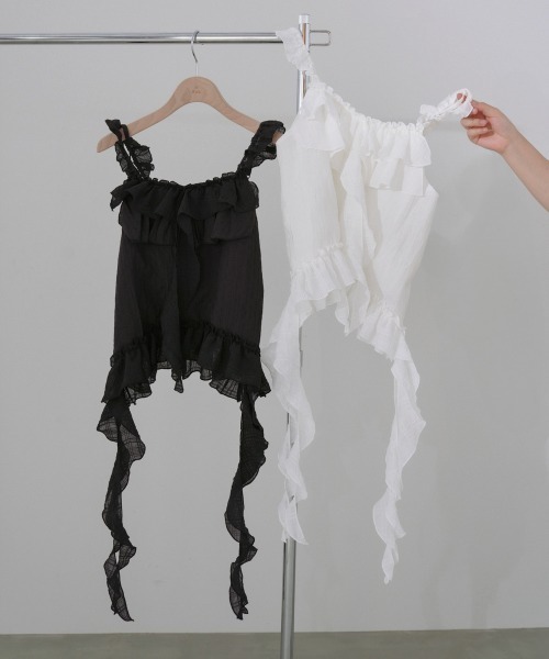 Bab(バブ)の「ラッフルフリルキャミソール(Tシャツ/カットソー・レディース・ブラック/オフホワイト・M)」の16枚目の写真