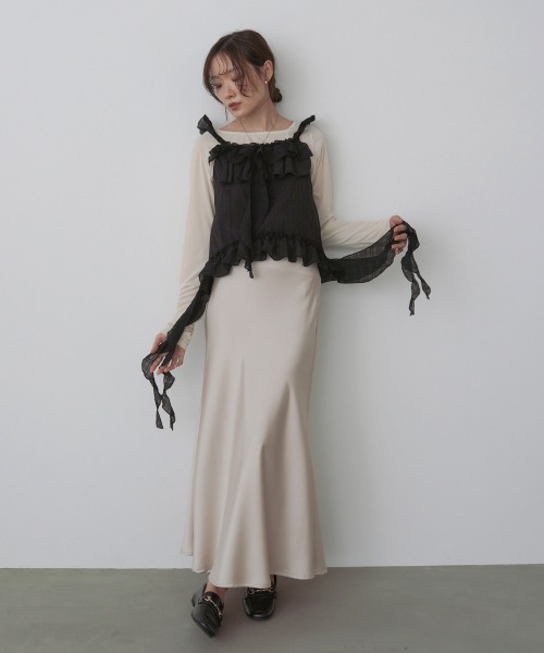 Bab(バブ)の「ラッフルフリルキャミソール(Tシャツ/カットソー・レディース・ブラック/オフホワイト・M)」の22枚目の写真