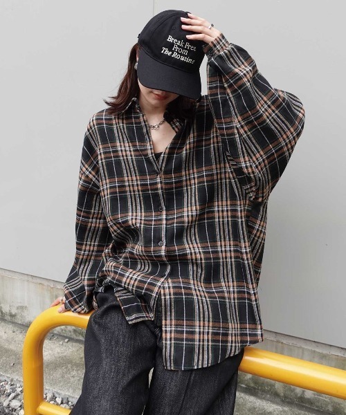 CORNERS（コーナーズ）の「ネルチェックオーバーサイズシャツ（シャツ/ブラウス・レディース・ブラック/ブラウン/ネイビー・M）」の2枚目の写真