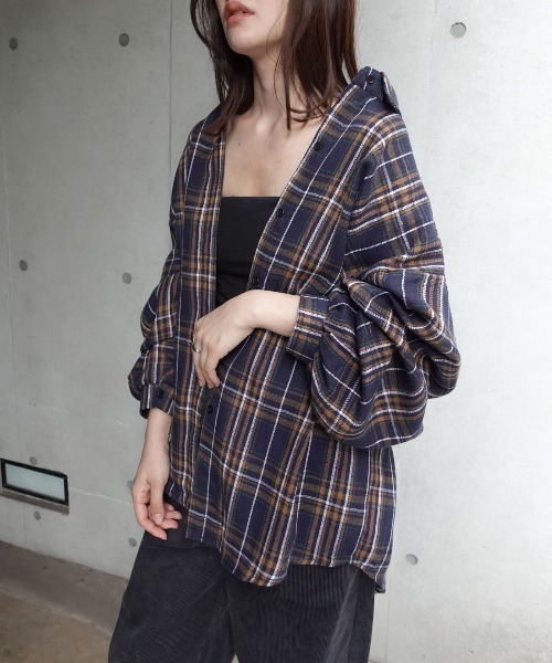 CORNERS（コーナーズ）の「ネルチェックオーバーサイズシャツ（シャツ/ブラウス・レディース・ブラック/ブラウン/ネイビー・M）」の6枚目の写真