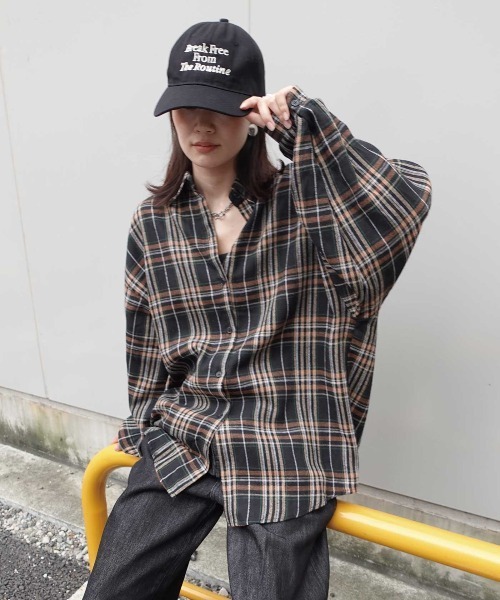 CORNERS（コーナーズ）の「ネルチェックオーバーサイズシャツ（シャツ/ブラウス・レディース・ブラック/ブラウン/ネイビー・M）」の20枚目の写真