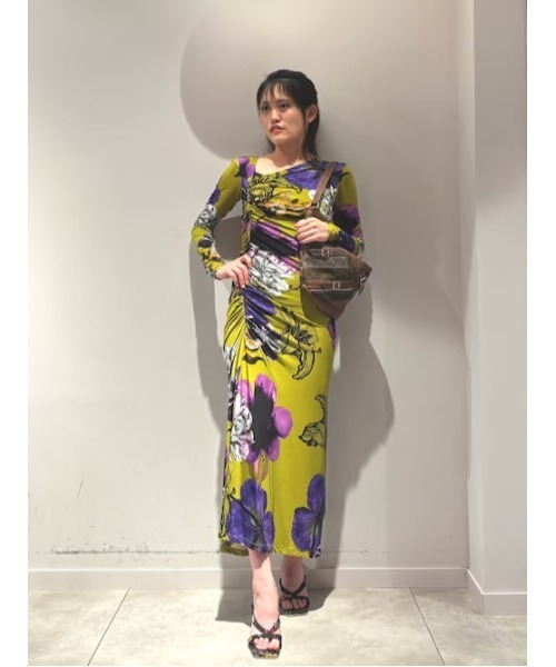 Desigual(デシグアル)の「クリスチャン・ラクロワ フローラルプリント アシンメトリーネックミディドレス(ワンピース・レディース・グリーン・XS/S/M/L/XL)」の1枚目の写真