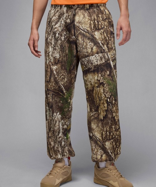 JORDAN BRAND(ジョーダンブランド)の「JORDAN BRAND M J BRK FLC PANT RLT / ジョーダン ブランド ジョーダン BRK フリース パンツ RLT / NIKE【SP】(その他パンツ・メンズ・リアルツリーカモ・S/M/L/XL/XXL)」の2枚目の写真