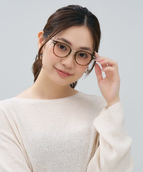 Zoff（ゾフ）の「【水越みさと さんコラボ】Zoff｜Misato Mizukoshi ウェリントン型 メガネ｜中顔面短縮みえ 伊達メガネ 度付き（レンズ交換券付き）  大人可愛い ユニセックス（メガネ・レディース・グリーン/ブラック/ブラウン系その他5・FREE）」の3枚目の写真