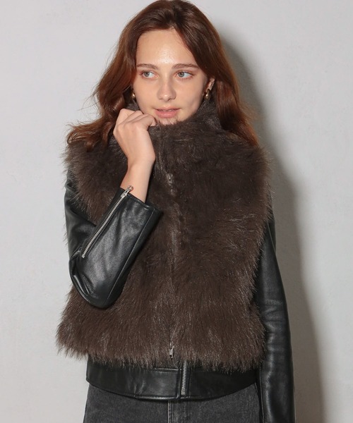 GLAMOROUS JANE（グラマラスジェーン）の「ダブルジップショート丈ファーベスト（ベスト・レディース・ベージュ/ブラウン/ライトベージュ/ライトブラウン/チャコールグレー・FREE）」の3枚目の写真